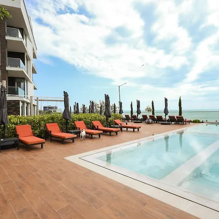 Apartment Aquaview Lux & Pool *